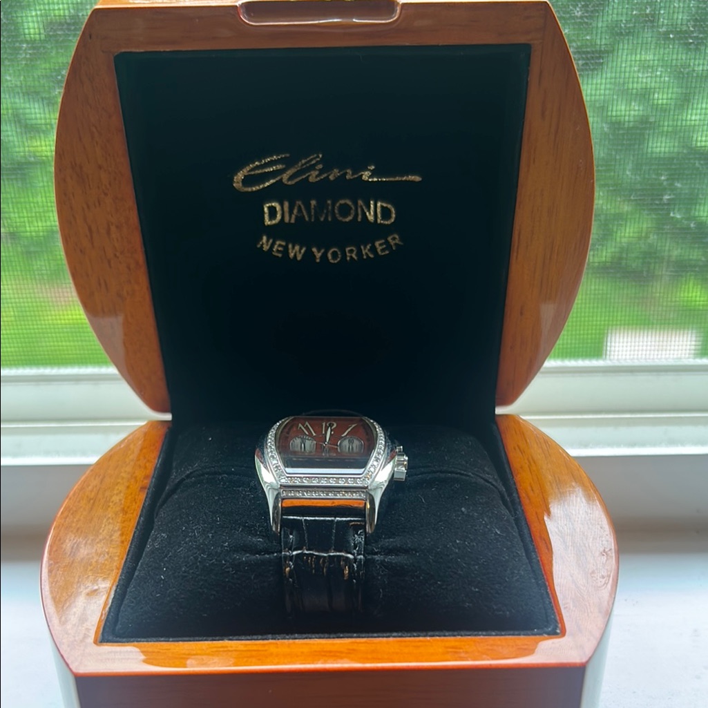 Elini Diamond New Yorker Luxury Watch